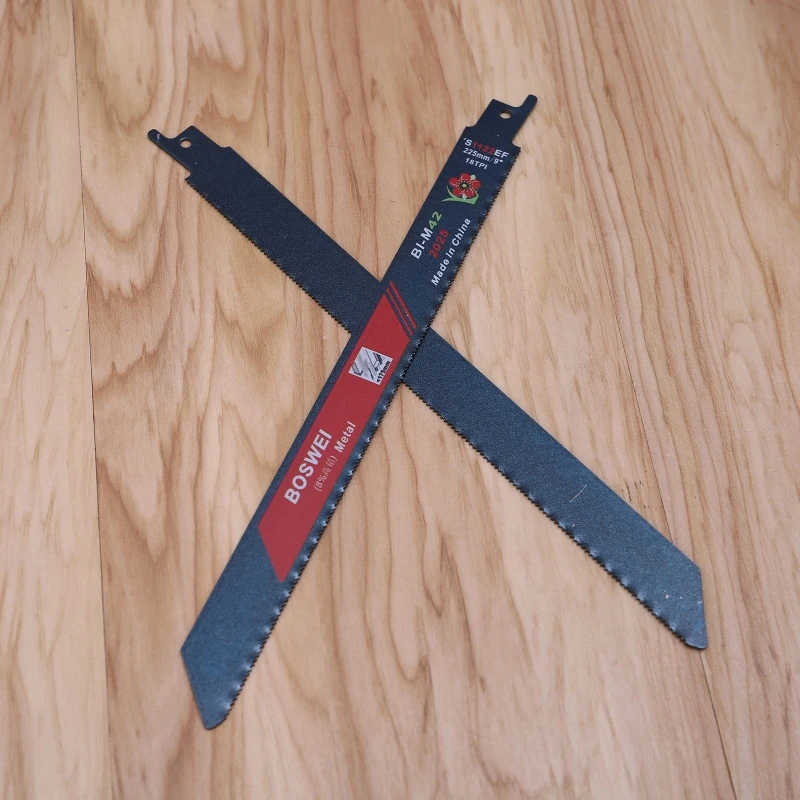 

2pcs 225mm 18TPI BIM Reciprocating Saw Blades for Cutting Metal Aluminum Sheets N84C