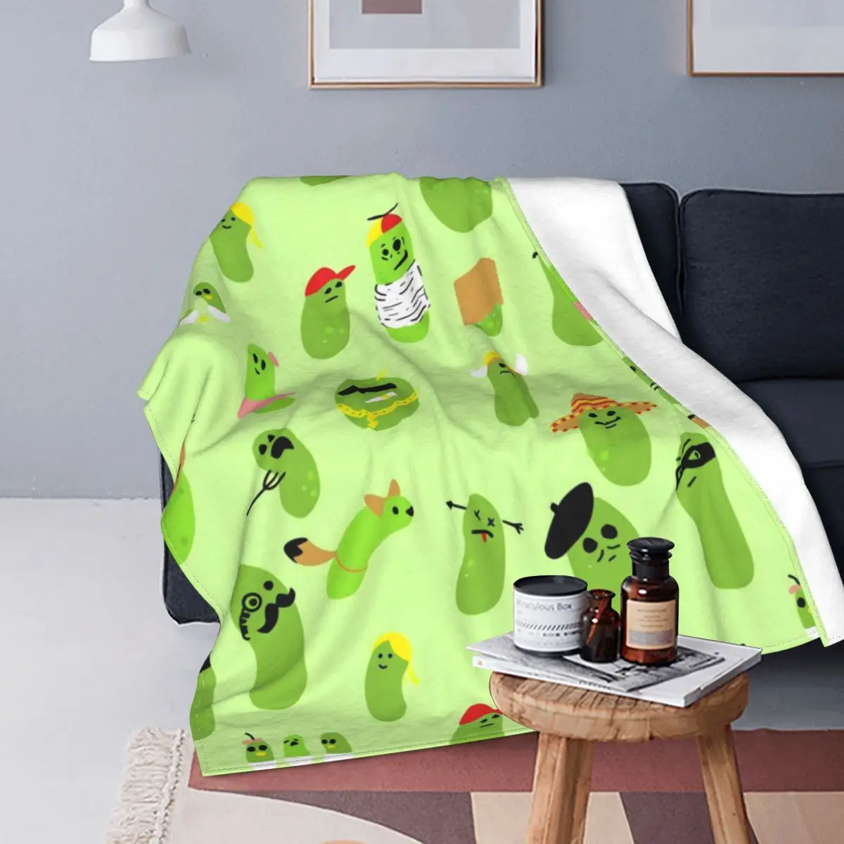 

Disguised Pickles Throw Blanket Ultra-Soft Micro Fleece Blanket Warm Blanket for Womens Bed Couch Blanket Lightweight Blanket