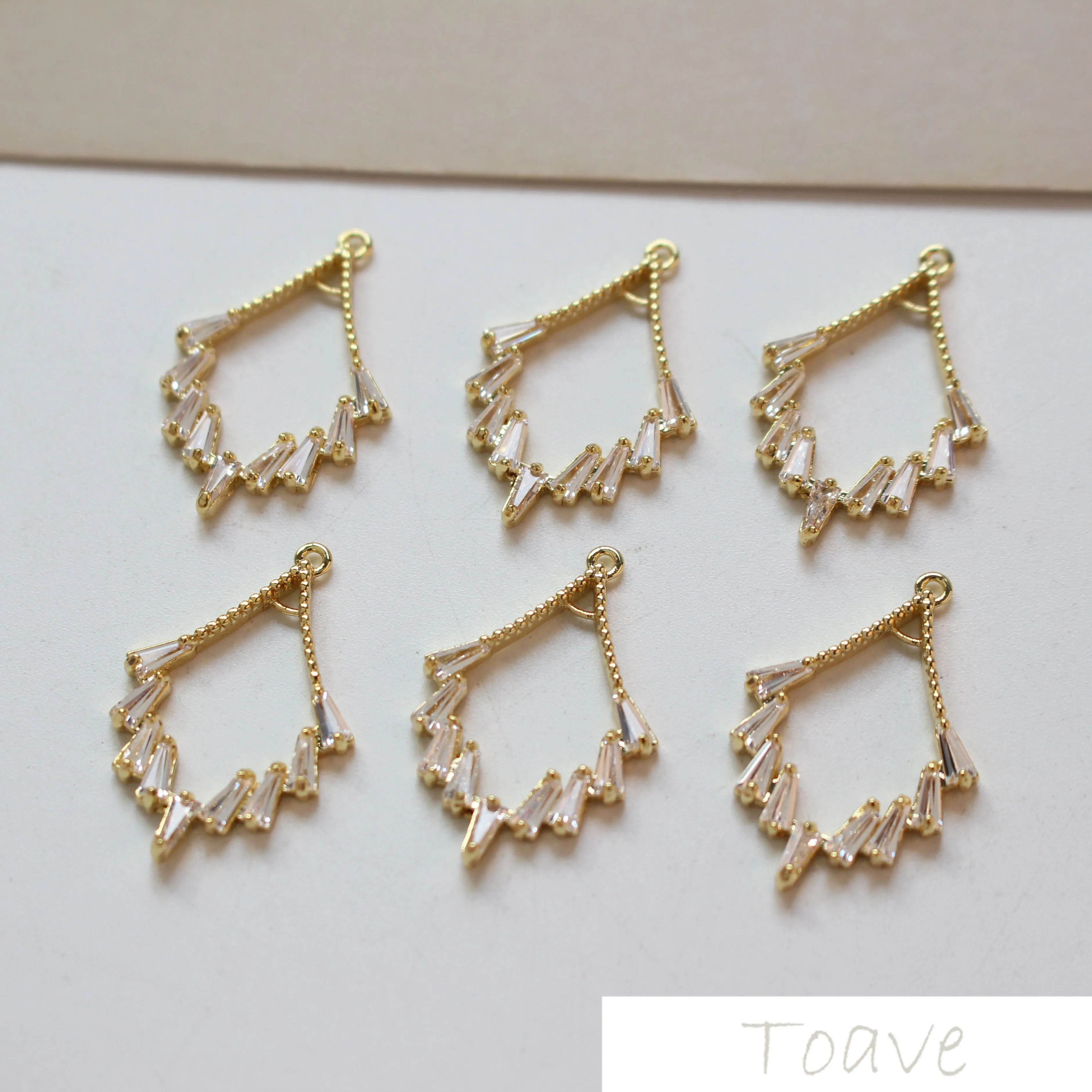 Медь кольцо покрытое 18 каратами золота с алмазными подвесками замшевые женские