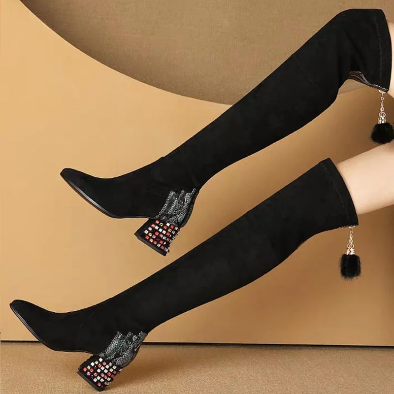 Модные эластичные лаковые ботинки Qiu dong черные на толстом каблуке украшенные