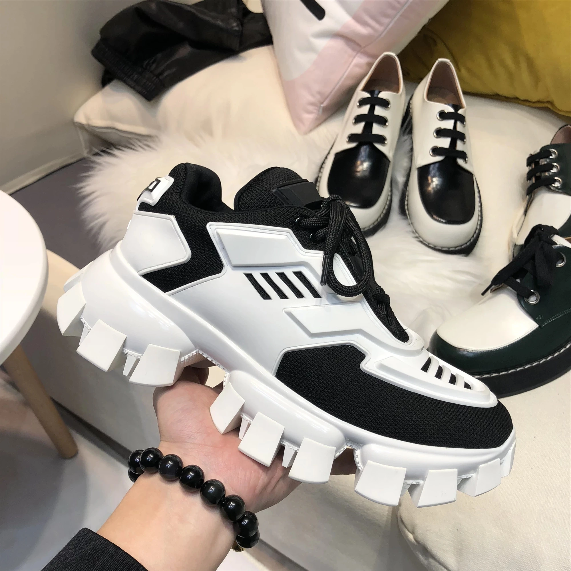 

Do Old Style Women Snekers Fashion Colorblock Women Casual Shoes Runway Lace Up Round Toe Women Flats Shoes Woman Summer Spring
