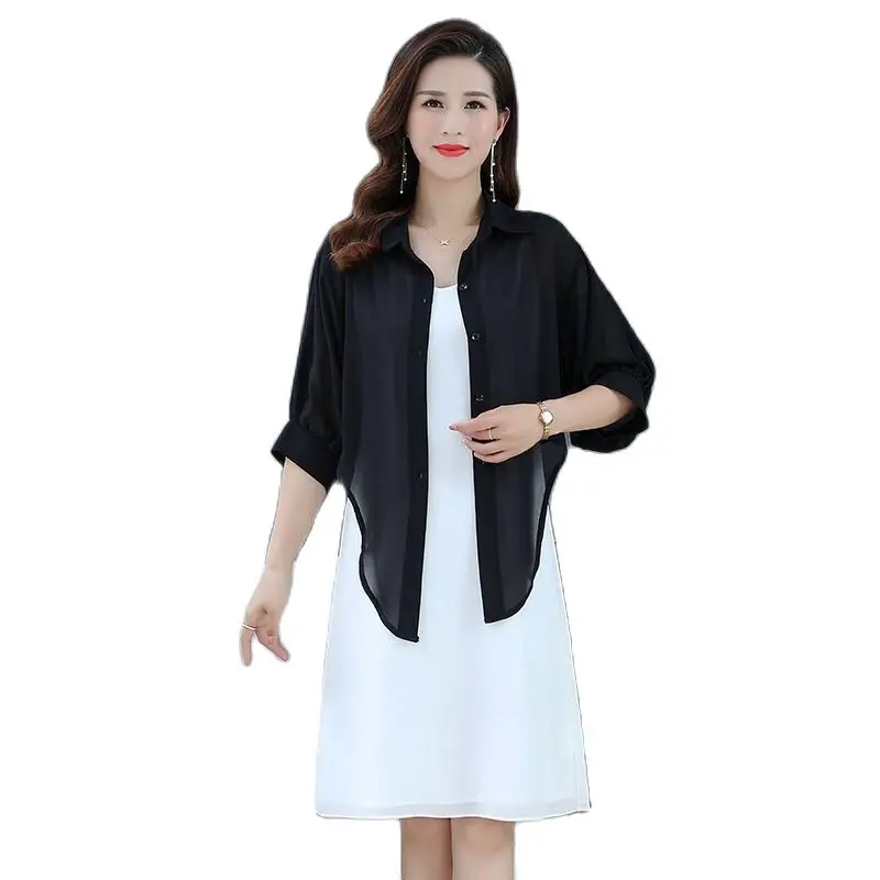 Блузка женская свободного кроя однотонная белая рубашка большого размера топ в