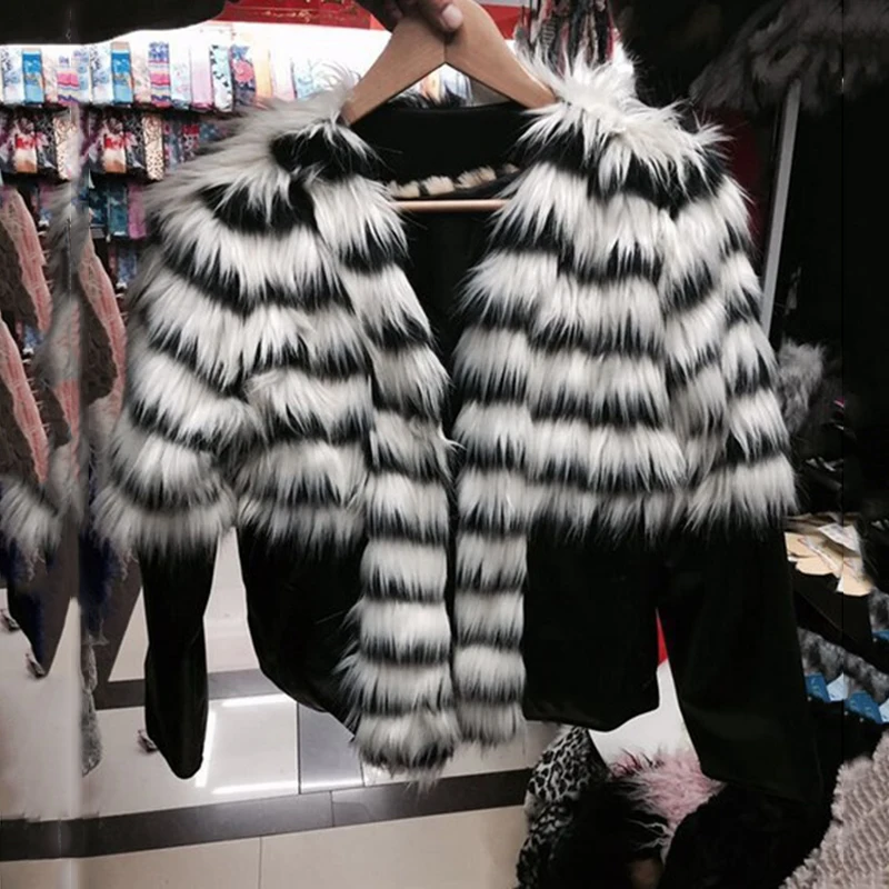 2022 Plus Size Women's New Imitation Raccoon Fur PU Leather Vintage Classic Female Lady Winter Popular Clothes Warm Coat Jacket