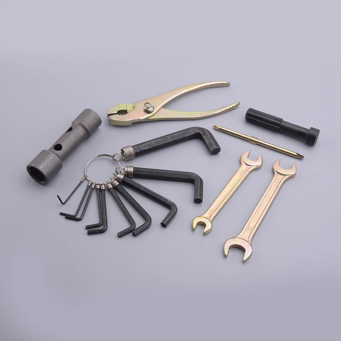 

15pcs/Set Wrench Pliers Socket Tool Kit Motorcycle Fit for Honda CT70 CT90 C200 CA95 CM91 GROM CBR250R CB600F VTX1300 CBR954RR