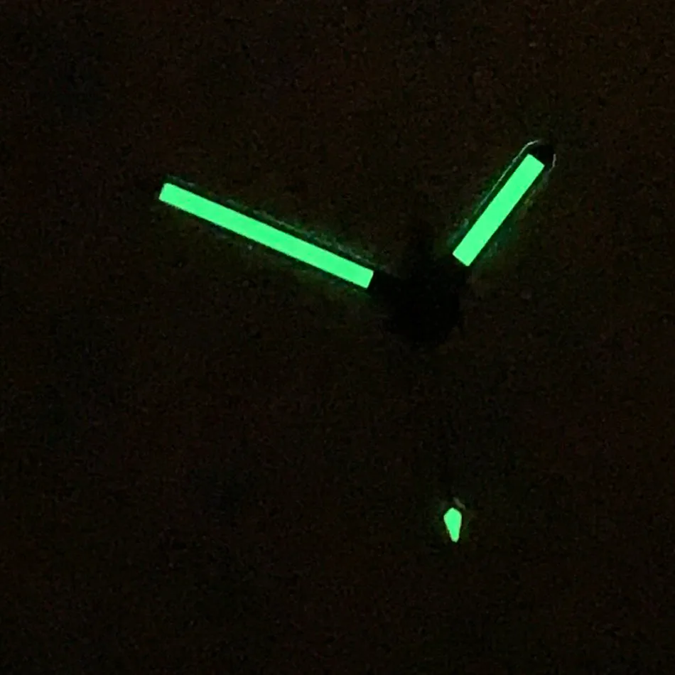 Зеленые светящиеся часы SKX для дайвинга с указкой на трех стрелках подходит