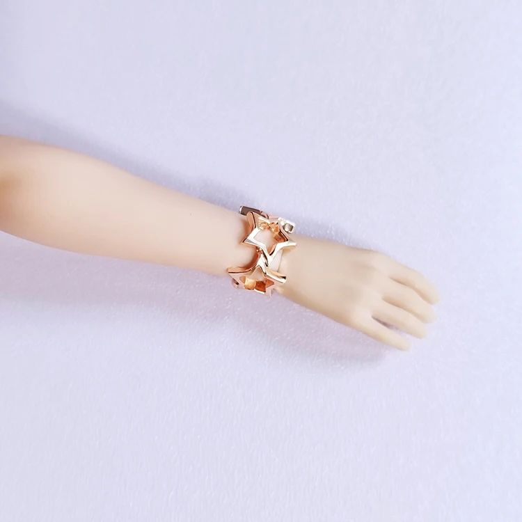 

1/6 Scale 2pcs/set Golden Bracelets Models for 12''Female Figures DIY Accessories
