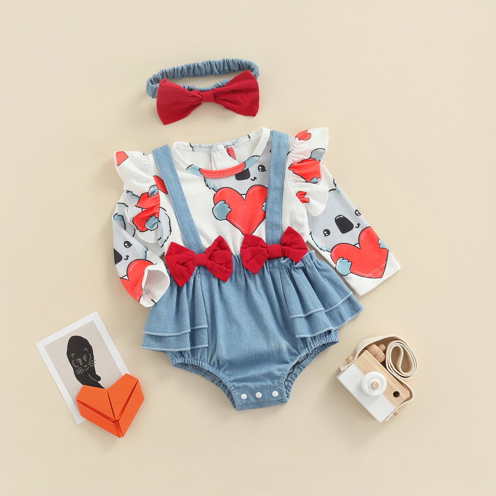 

0-18 Months Baby Girl Two-Piece Suit with Cartoon Bear Heart Print Long-Sleeved Denim Suspender Jumpsuit and Bow Headdress