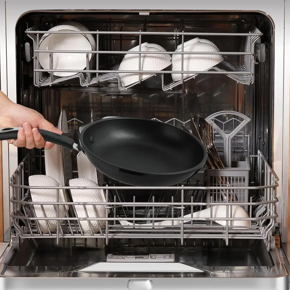 Сковорода COOKER KING легкая антипригарная 20 см подходит для посудомоечных машин и