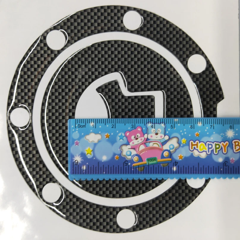 Наклейка на крышку топливного бака защитная 3d пленка из углеродного волокна для