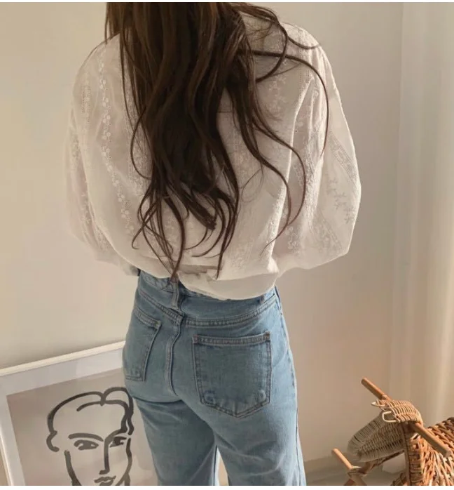 2021 korean elegant floral print women blouse Vintage lantern sleeves lace white sweet ladies shirts Casual femme tops modis