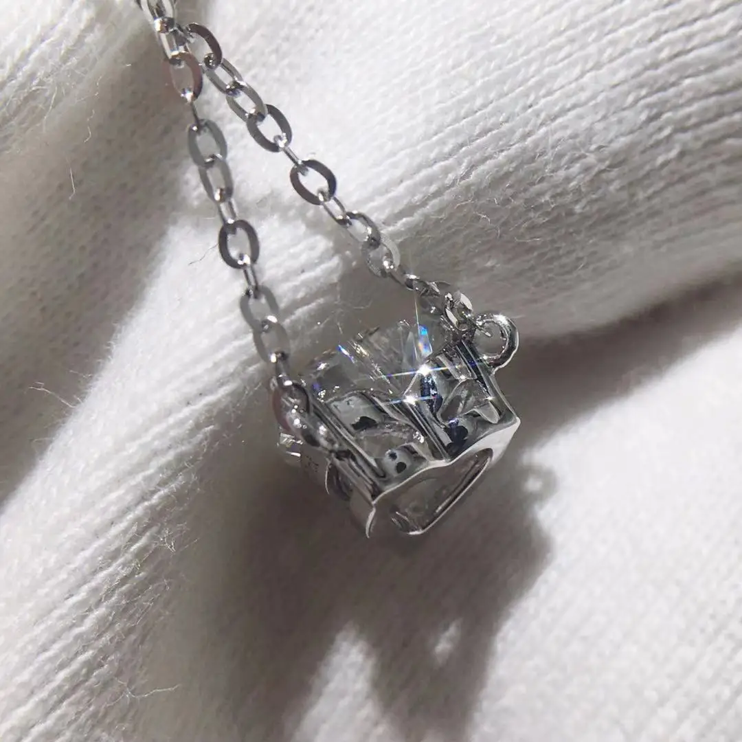 

VVS D color ladies 18K gold 750 heart-shaped moissanite 1 carat simple necklace