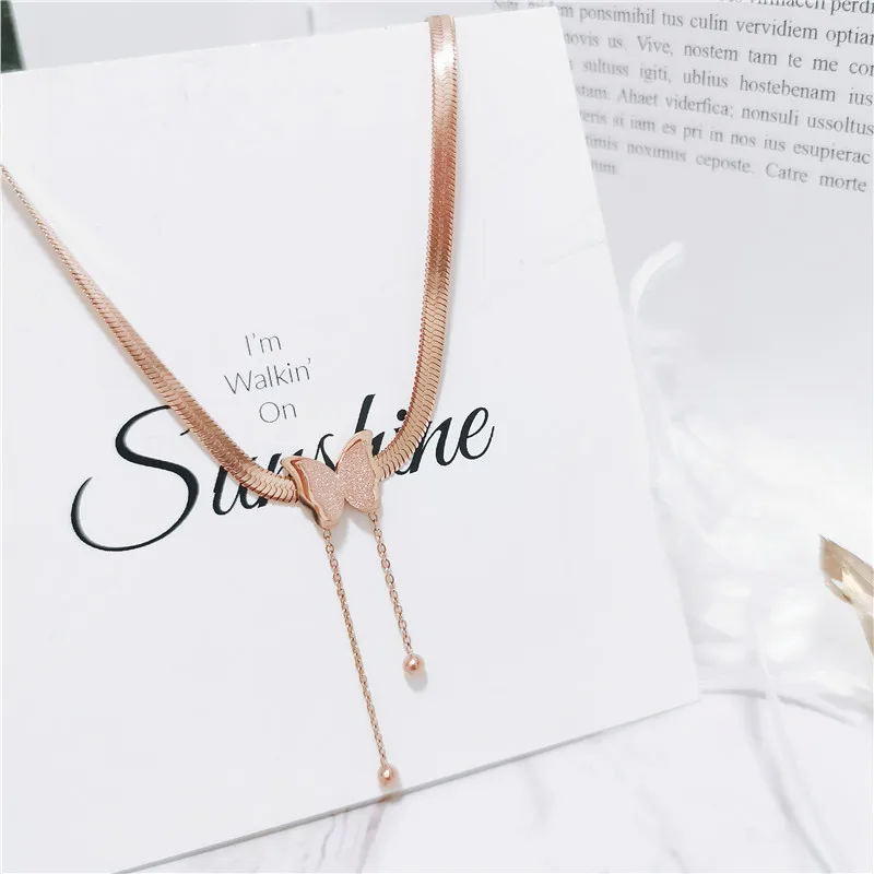 Yun ruo Роза бабочка золотистого цвета цепочка змейка с кисточкой на Цепочки и