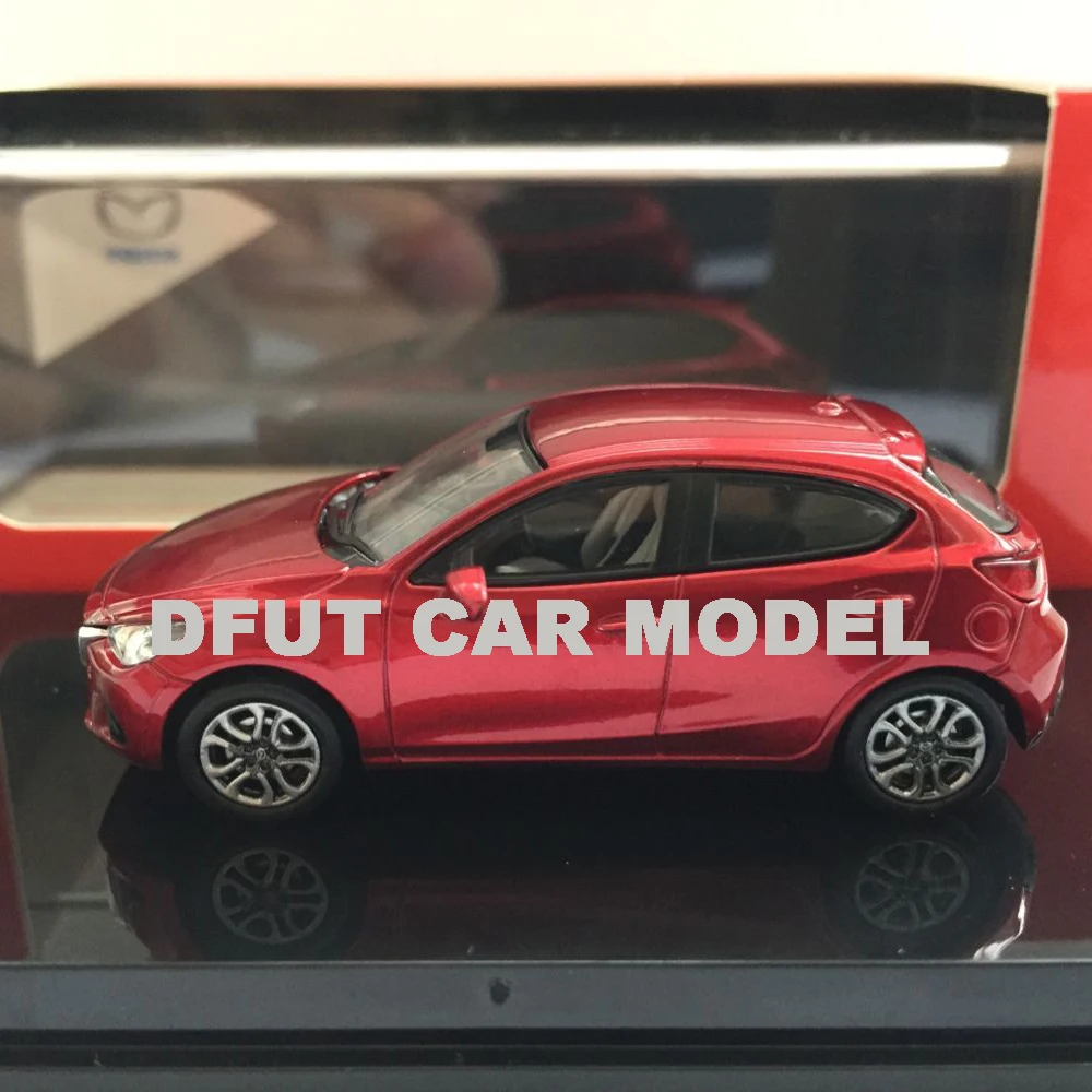 1:64 литые игрушки модель спортивного автомобиля DEMIO детские игрушечные машинки