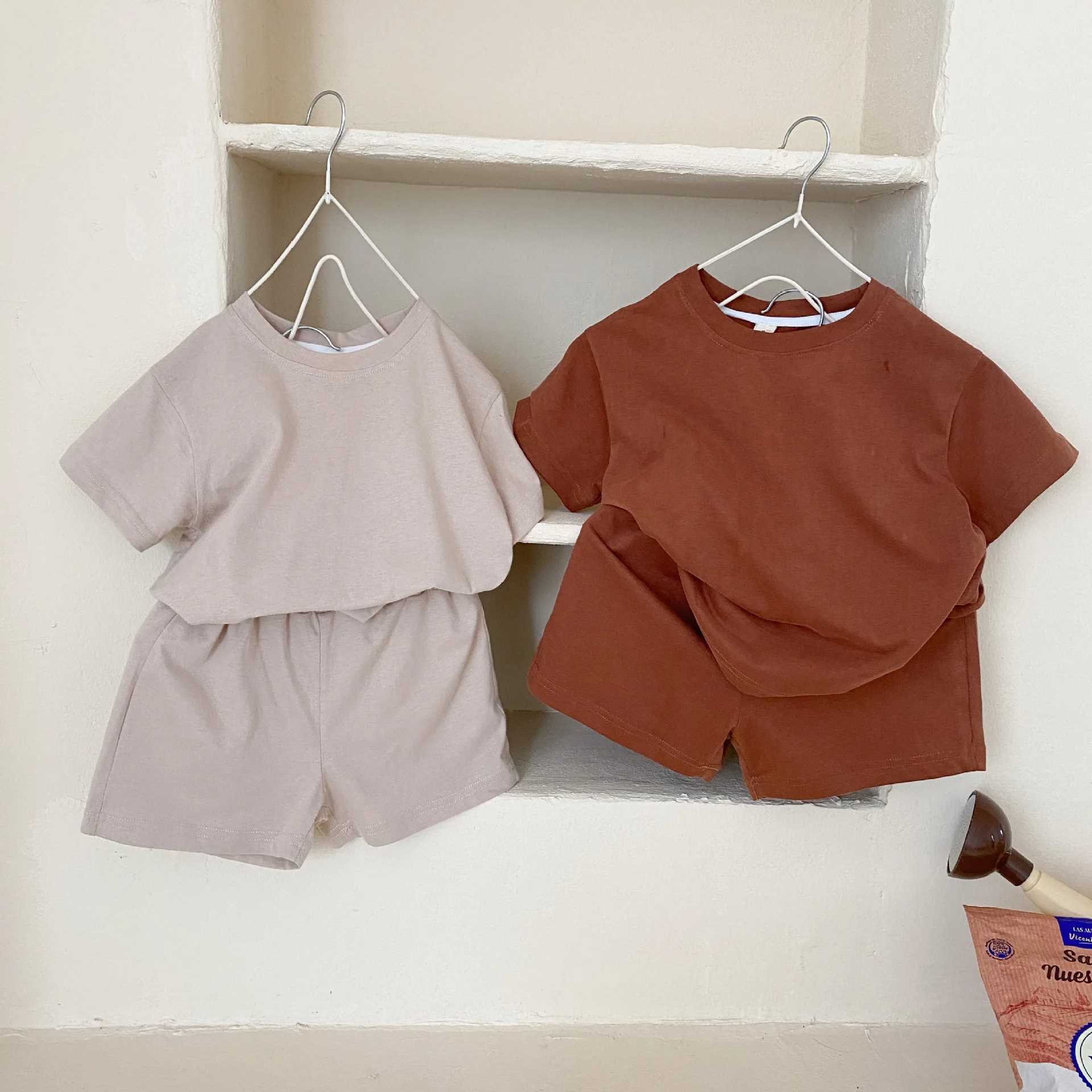 

2021 Toddler Boy Summer New Clothes Set Baby Girl Solid Cotton Short Sleeve Tops + Kid Breathable Cotton Thin Shorts 2pcs
