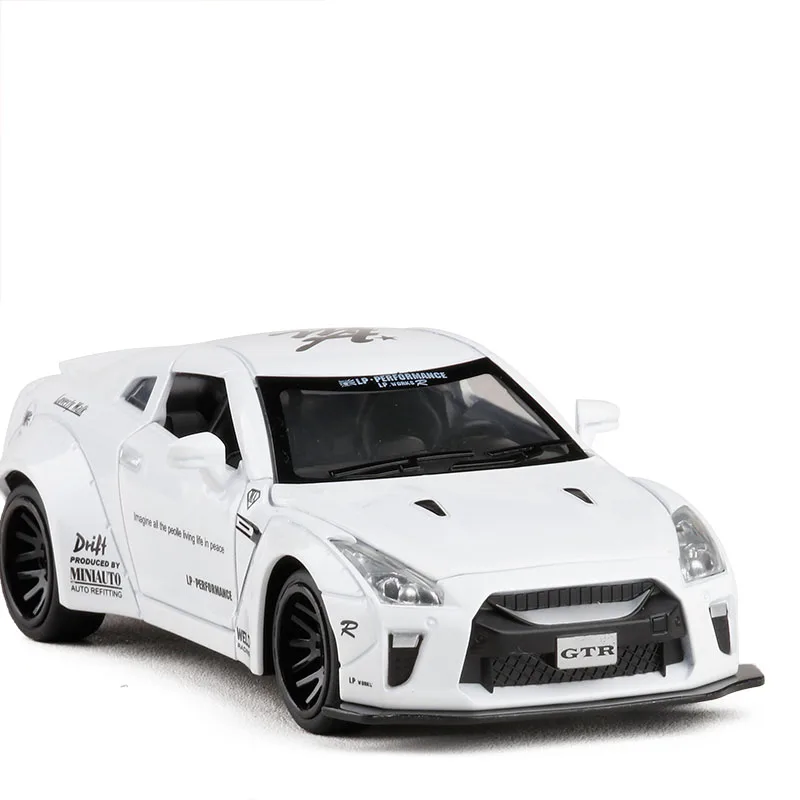 006 1:32 моделирование Nissan GTR соревнование сплава автомобиля модельная форма-литье игрушечный автомобиль детская откатная вспышка супер-бегущая машина игрушка - Цвет: 006
