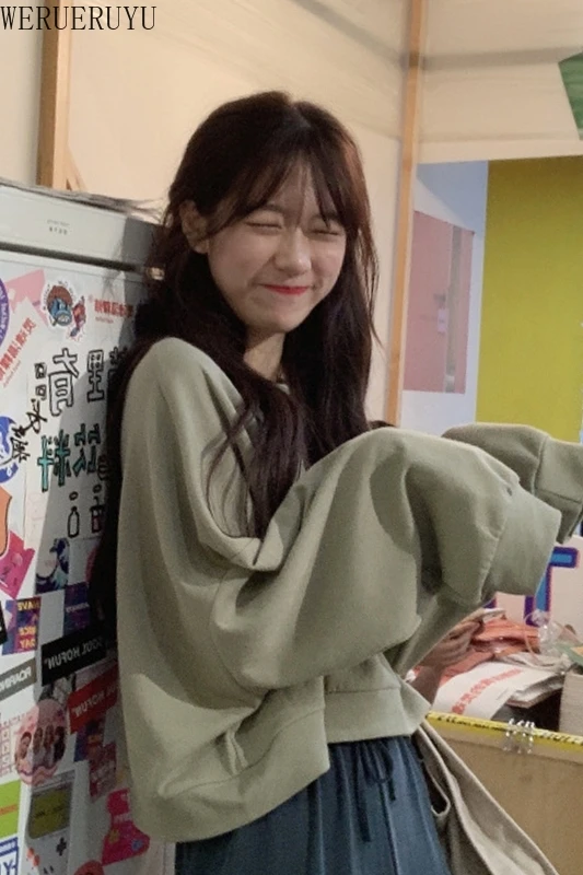 

WERUERUYU Autumn And Winter New Women Sweaters Bats Shirt Short Paragraph Plus Size Female Pullovers