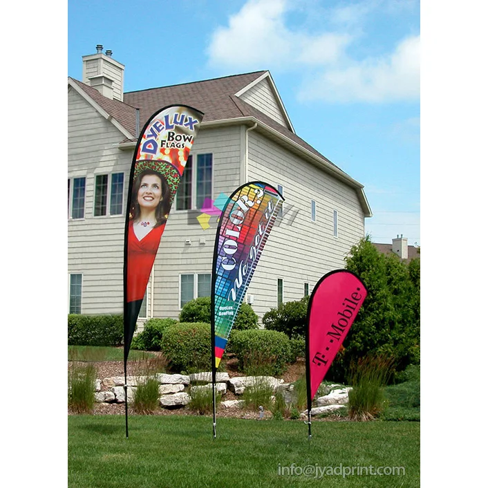 Флаг каплевидной формы демонстрация рекламы на открытом воздухе флаг