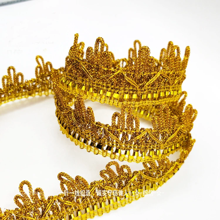 25 метров 3 см корона отделка шитье кружево золото серебро сороконожка плетеная