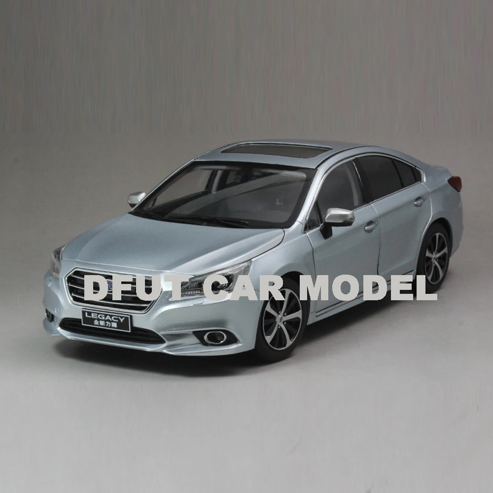 Масштаб 1:18 Модель автомобиля из сплава Legacy детские игрушечные автомобили
