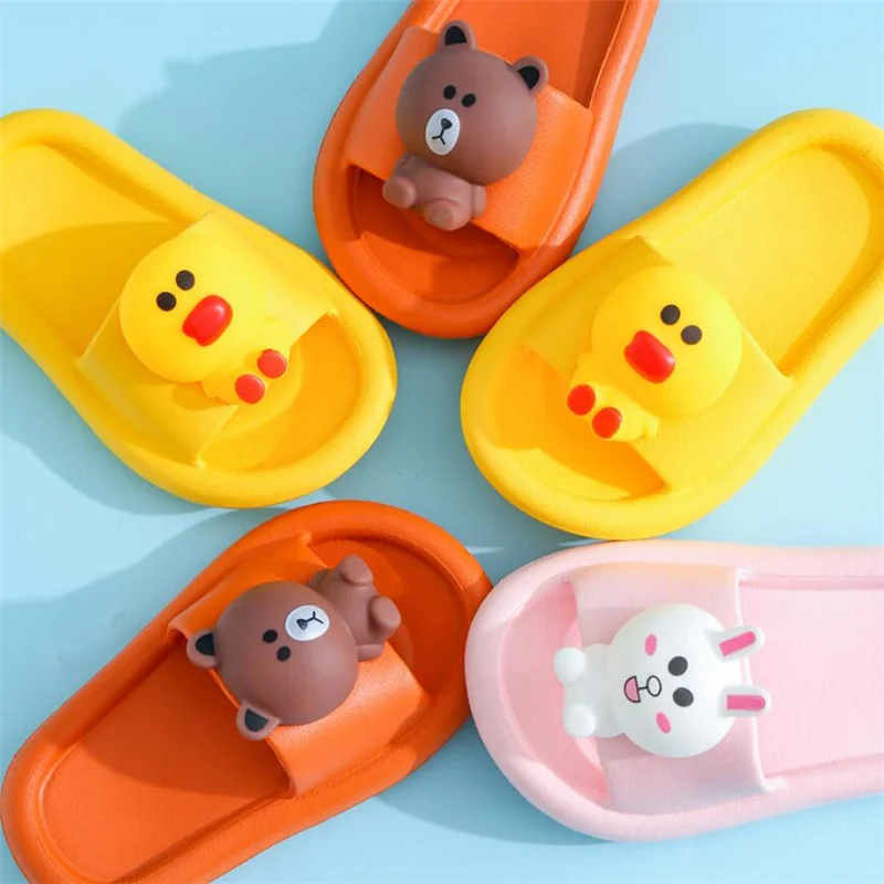 

2021 girl Summer sandals slippers baby fashion Light bottom Non-slip soft bottom Indoor home slippers girl child Beach Sandals