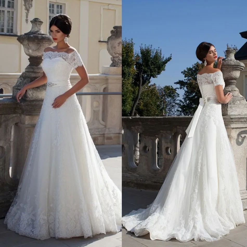 

White A Line Wedding Dresses Boho Soft Beach Bridal Gowns boat Neck Lace Princess Party Gowns short Sleeves Bride Dress 2021