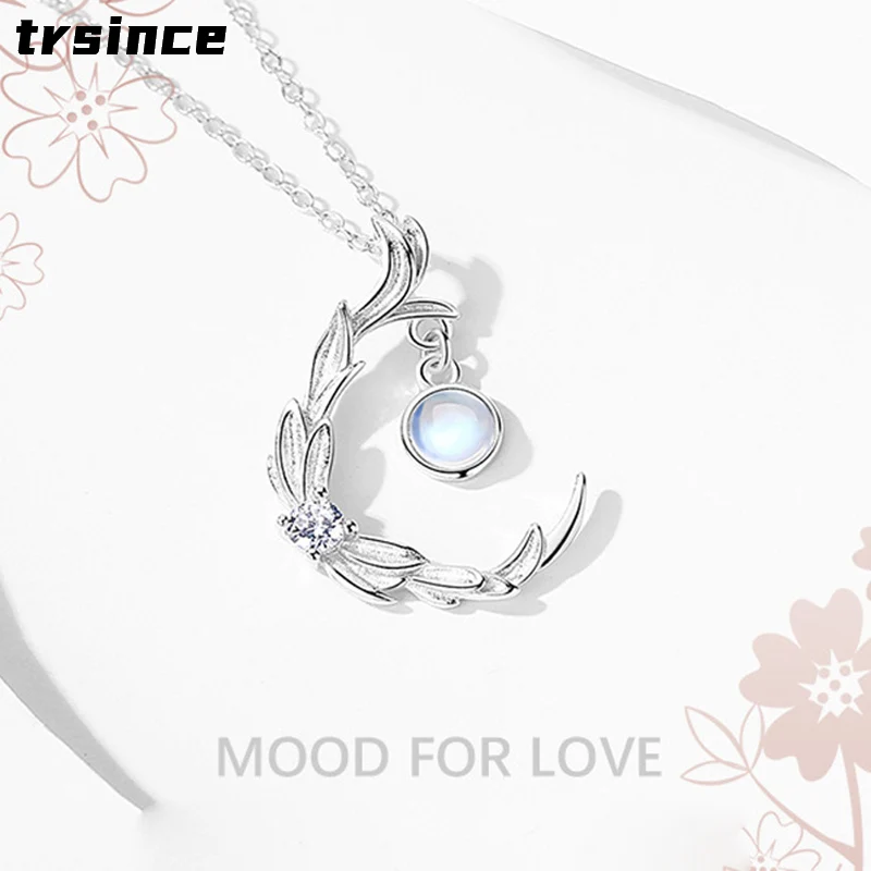 

Fashion Personality Moon Female Necklace Female Clavicle Chain Silver Plated Crescent Pendant Necklace Star Necklace Gift