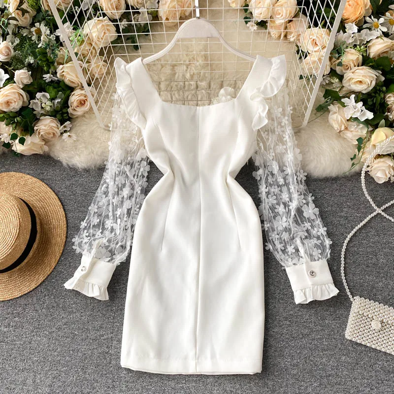 Платье-мини осеннее однотонное с открытой спиной и V-образным вырезом | Женская