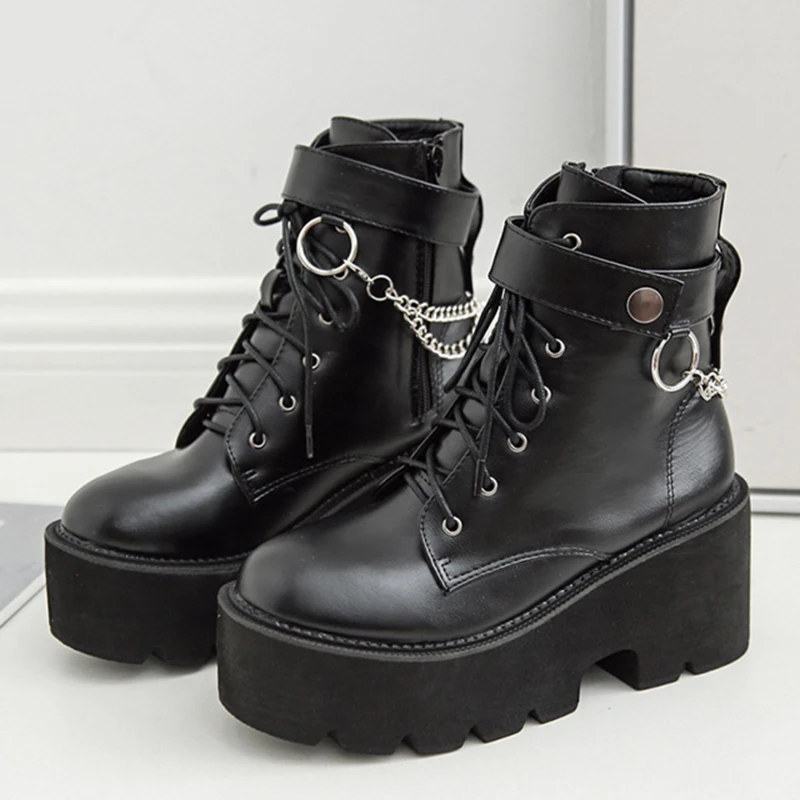 

Ботинки мартинсы женские на платформе, ботинки в стиле панк/готика, боевые, с металлическими пуговицами, мотоциклетные черные туфли на высо...