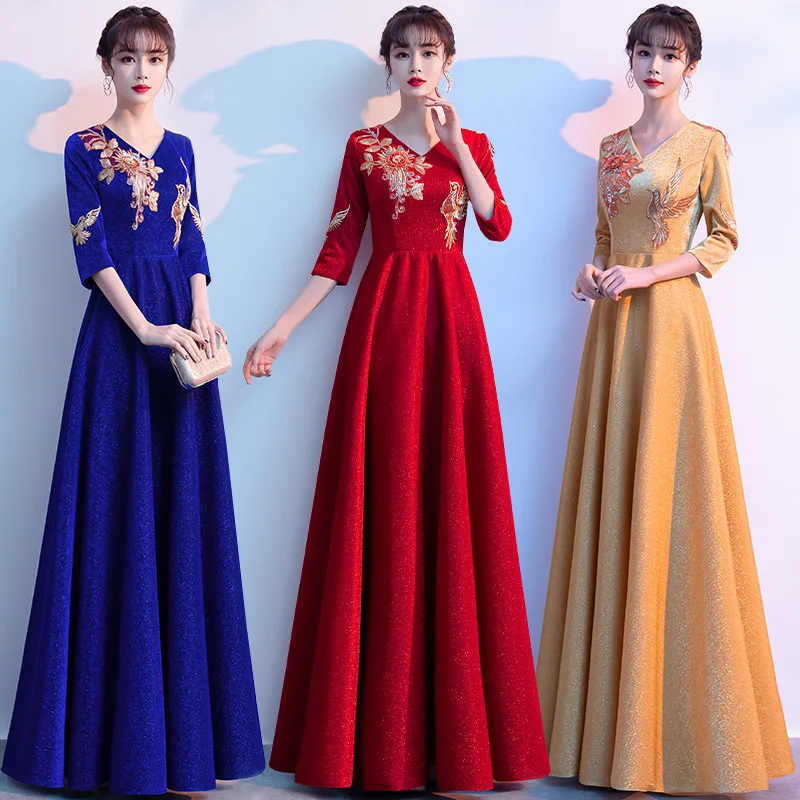 

Plus Size 3XL 4XL Women Evening Dress Exquisite Appliques Floor-Length Pleated Dresses Skirt Sexy V-Neck Satin Banquet Prom Gown