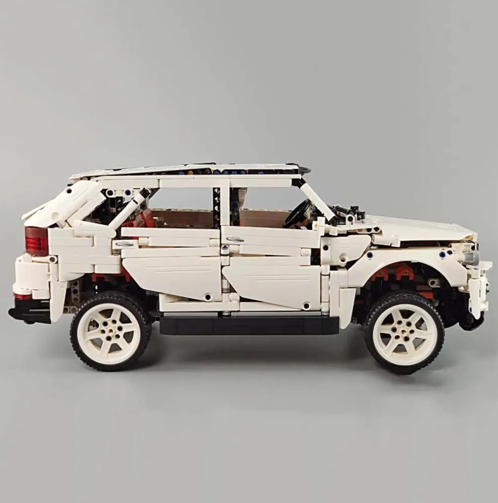 

Technic High-tech Series City SUV G5 Four-Wheel Drive Off-Road Vehicle Car 2208Pcs Moc Model Modular Building Blocks Bricks