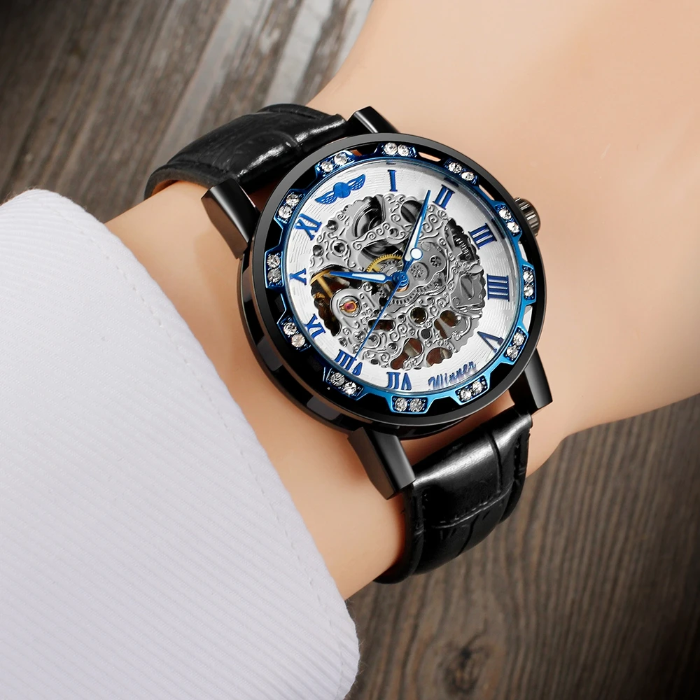 

T-Winner Classic Wristwatches Men's Roman Caring Skeleton Hand-wind Mechanical Watches Black Leather Gift Box Free Ship