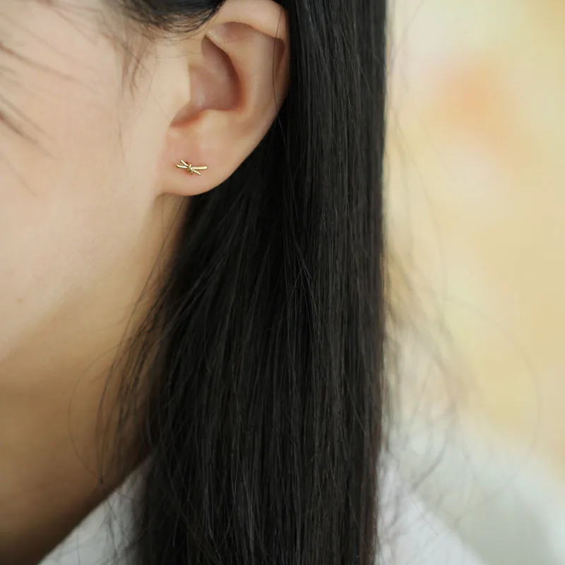 Серьги гвоздики из твердого золота 9 к подарочные маленькие Изящные серьги с