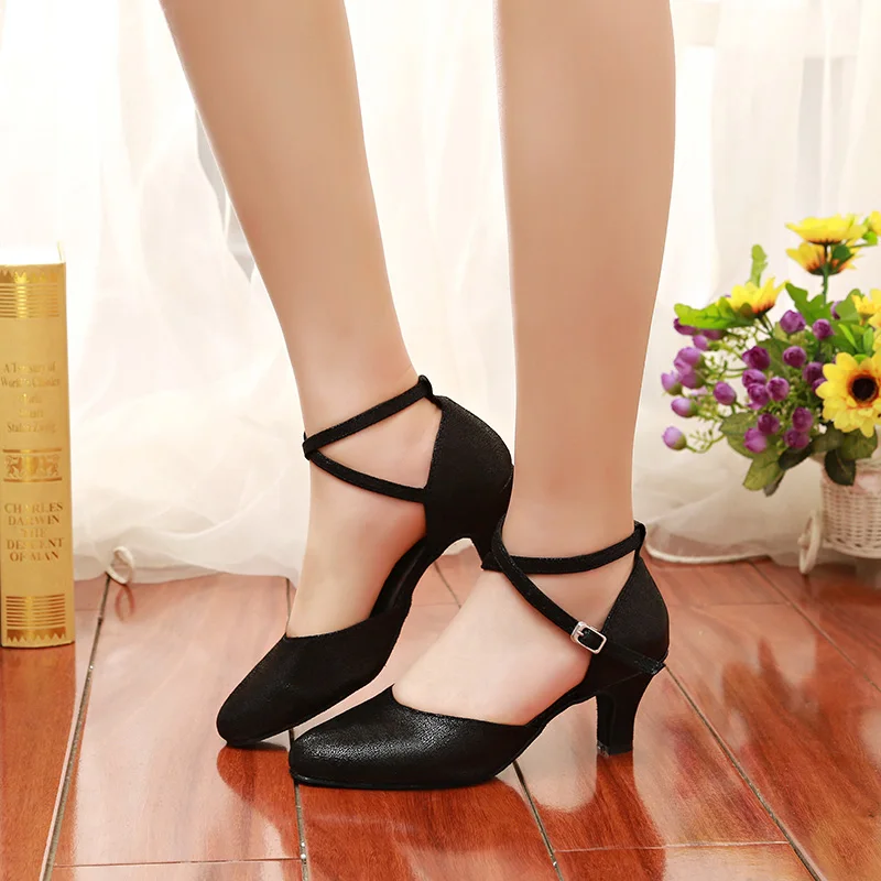 HROYL Woman Ballroom Latin Dance Shoes For Women Low/High Heels Tango Bachata Dancing Shoes Black Golden Sandals Free Shipping