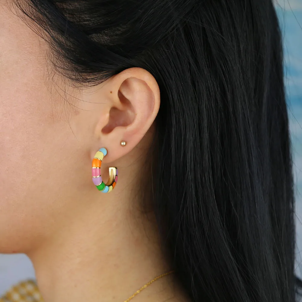 Крошечный обруч радужная Пастельная эмаль цветные серьги с золотым наполнителем