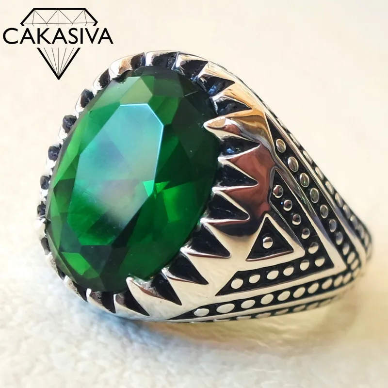 

925 Vintage Thai Silver Emerald Ring for Men and Women Gift Silver Jewelry Wholesale Sizi From 8 To 12