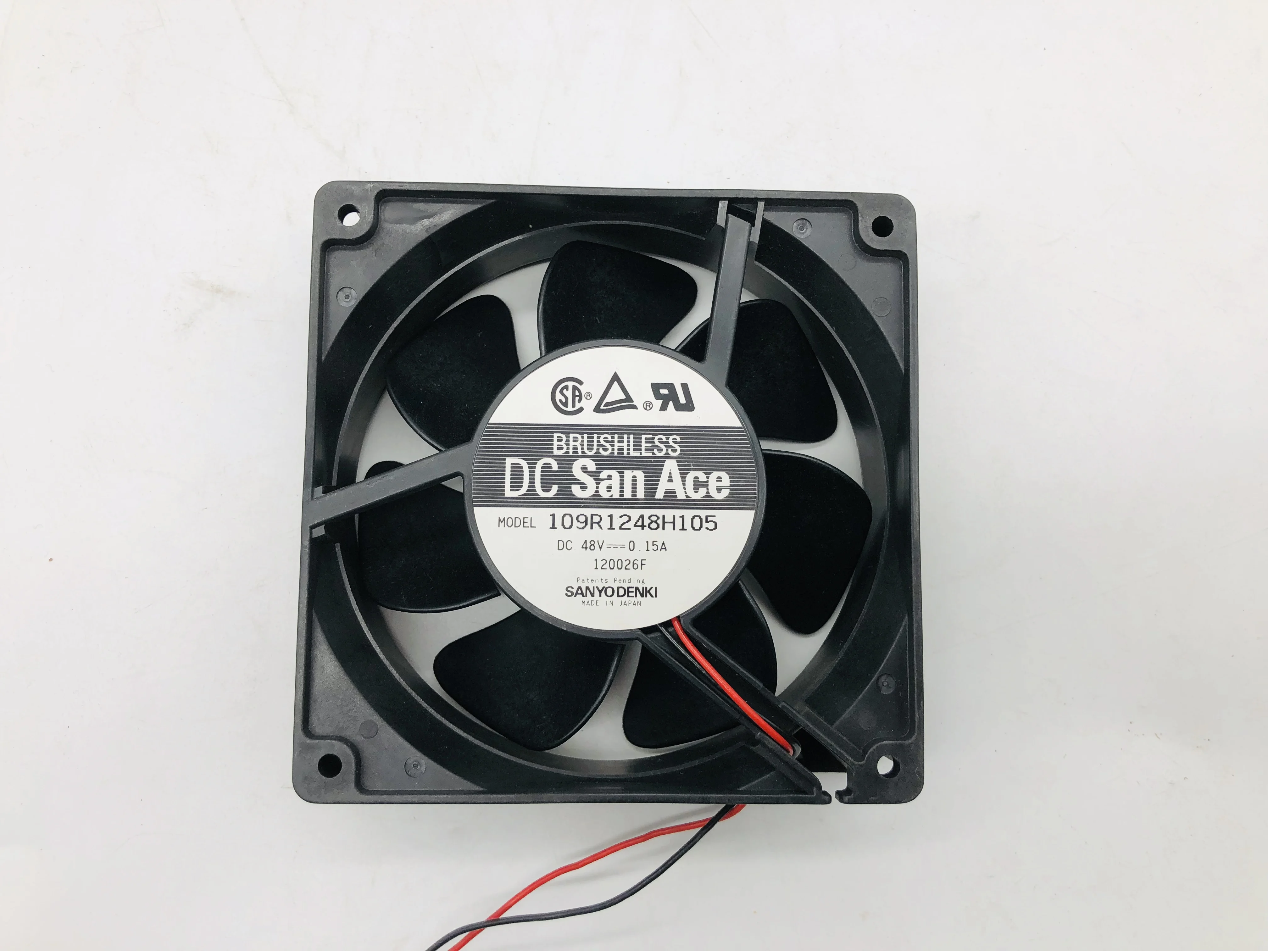 

Sanyo 109r1248h105 120x120x38mm 48v 0.15a San Ace120 2 Fios Brushless DC Fan
