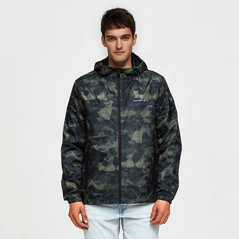 TIGER FORCE Spring Men Casual Jacket Hooded Camouflage Jacket with Print Men's Windbreaker Coat Male Army Camo Outwear - Цвет: Army Camouflage