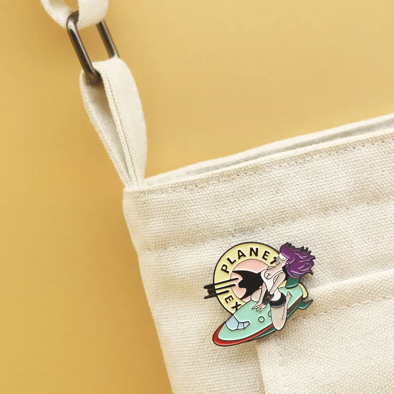 

Comedy Cartoon Futuramas Brooch Fashion Enamel Comic Figure Lapel Pins Cute Badge Brooches Jewelry Jackets Jeans Accessory New