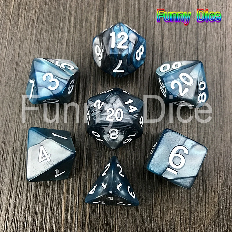 Green Grey Новое поступление 7 шт. 2-х цветный набор Игральный костей с Туманность эффект d& игральная кость комплект d4, d6, d8, d10, d%, d12, d20 многогранные кубики, ролевые игры кубик для настольной игры - Цвет: Green Grey