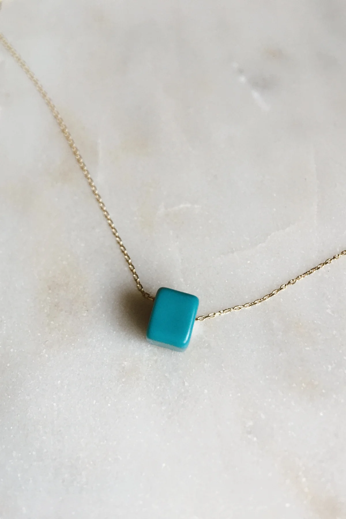 

Blue solid color women pendant bead