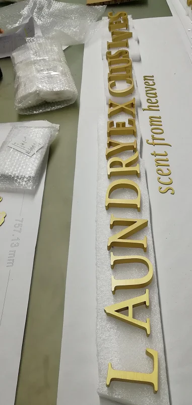 Почищенный щеткой Подгонянный металлический Канал Письма покрашенный