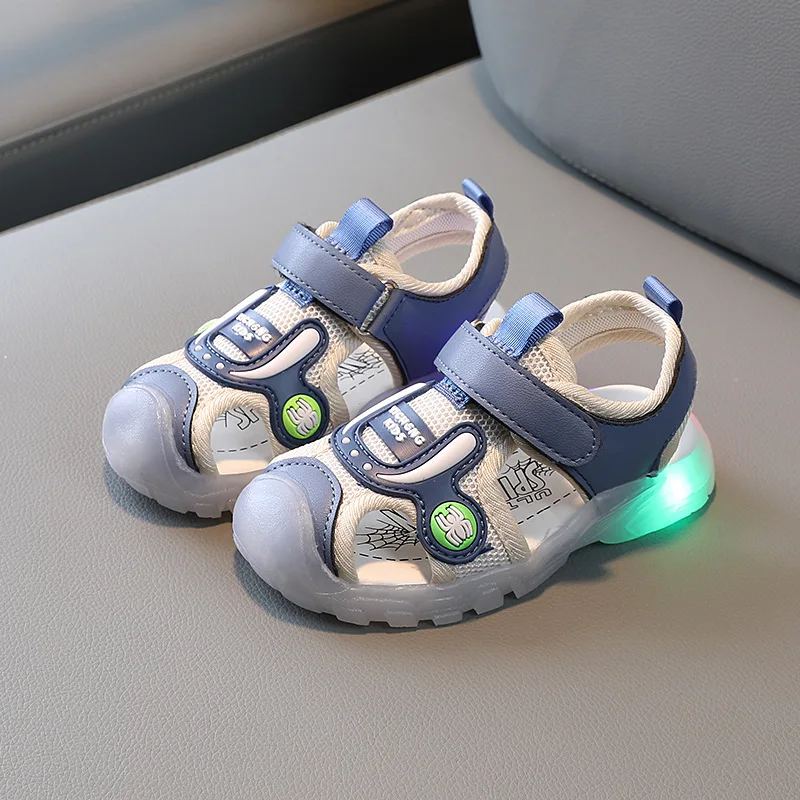 

Cartoon Fashion Cute Children Sandals Summer Holiday Lovely Kids Sneakers Shoes Beach LED Lighting Girls Boys Sandals