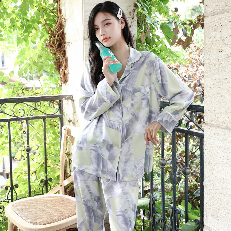 

Ice silk pajamas new print Lapel long sleeve pajamas leisure pajama set women