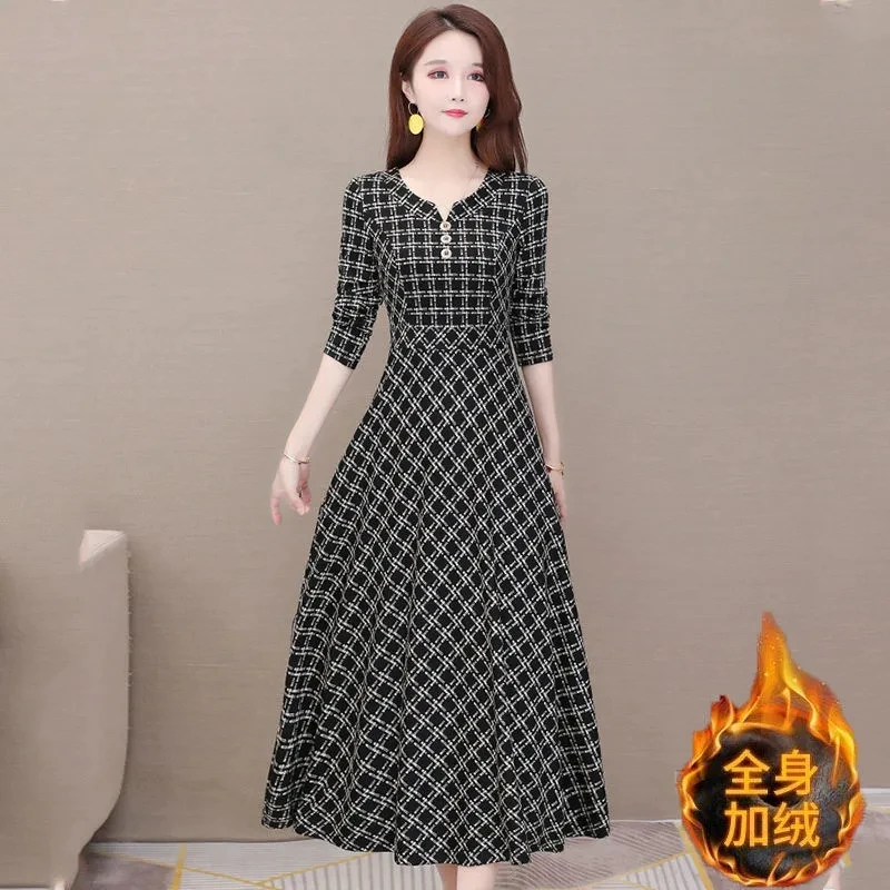 Женское длинное винтажное платье в клетку облегающее ТРАПЕЦИЕВИДНОЕ Платье