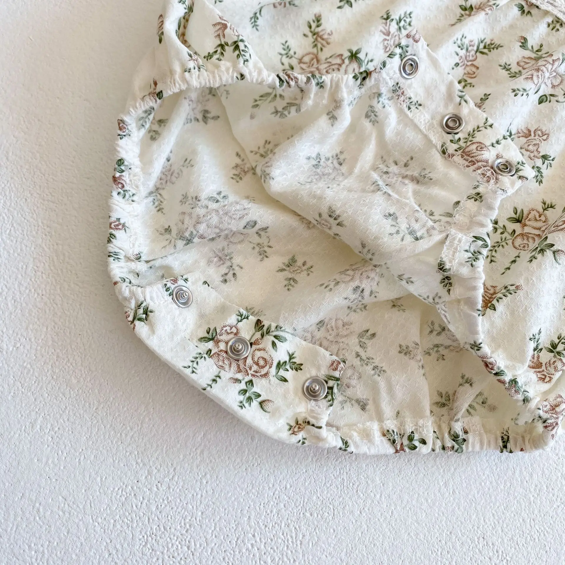 

Korean Baby Newborn Spring Autumn Clothing Girls Floral Ruffles Romper+lace Hat 2pcs Chilgren Cute Cotton Romper Jumpsuit Outfit