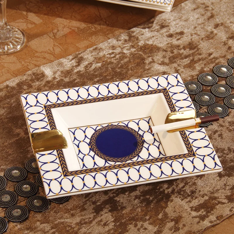 

Hot Sale Ceramic Cigar Ashtray Classic Blue Stripe Patterns Bone China Smoking Accessories Luxury Gift for Boyfriend