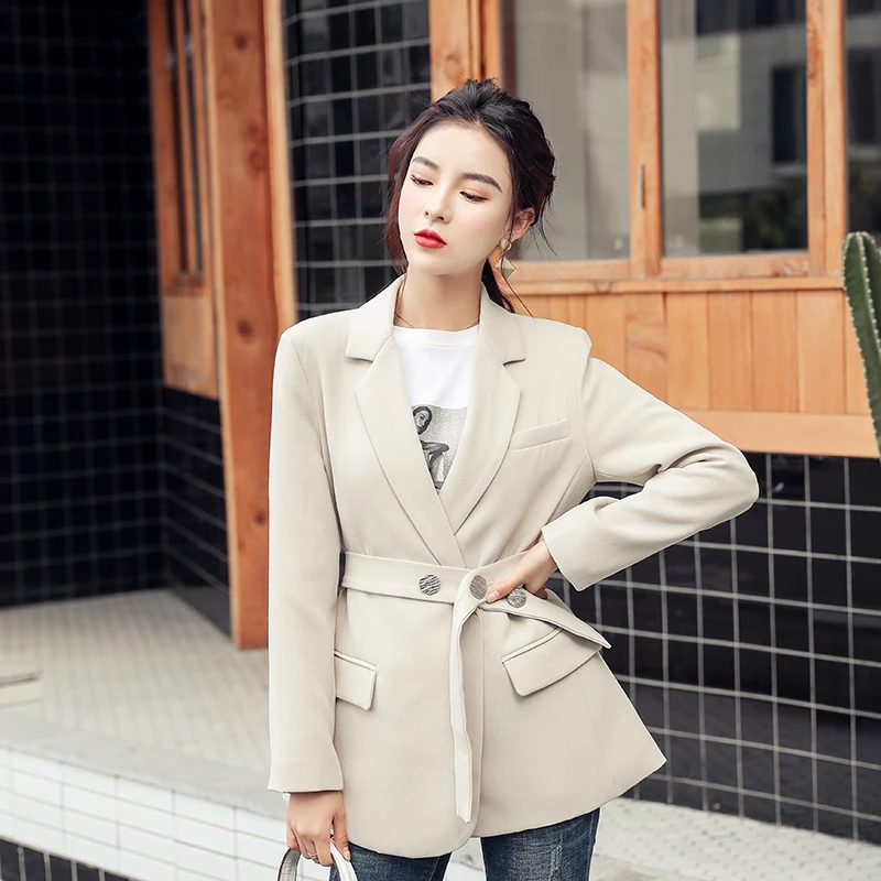 Женский офисный пиджак повседневный однотонный с поясом элегантная уличная