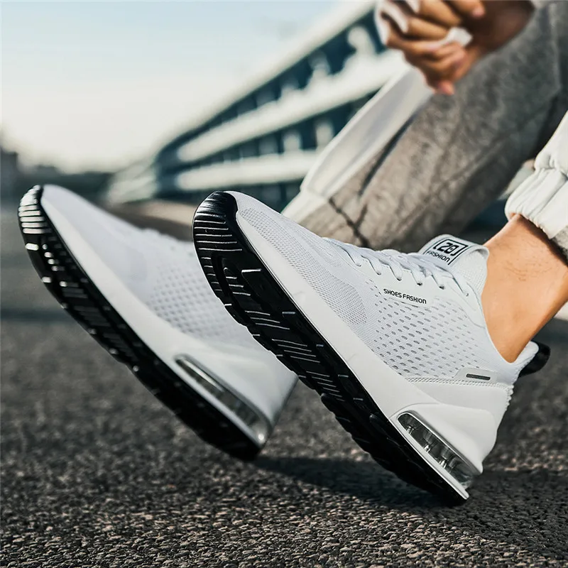 

Men's Mesh Breathable Sneakers Fashion Casual Shoes Outdoor Men Walking Shoes Zapatillas Hombre