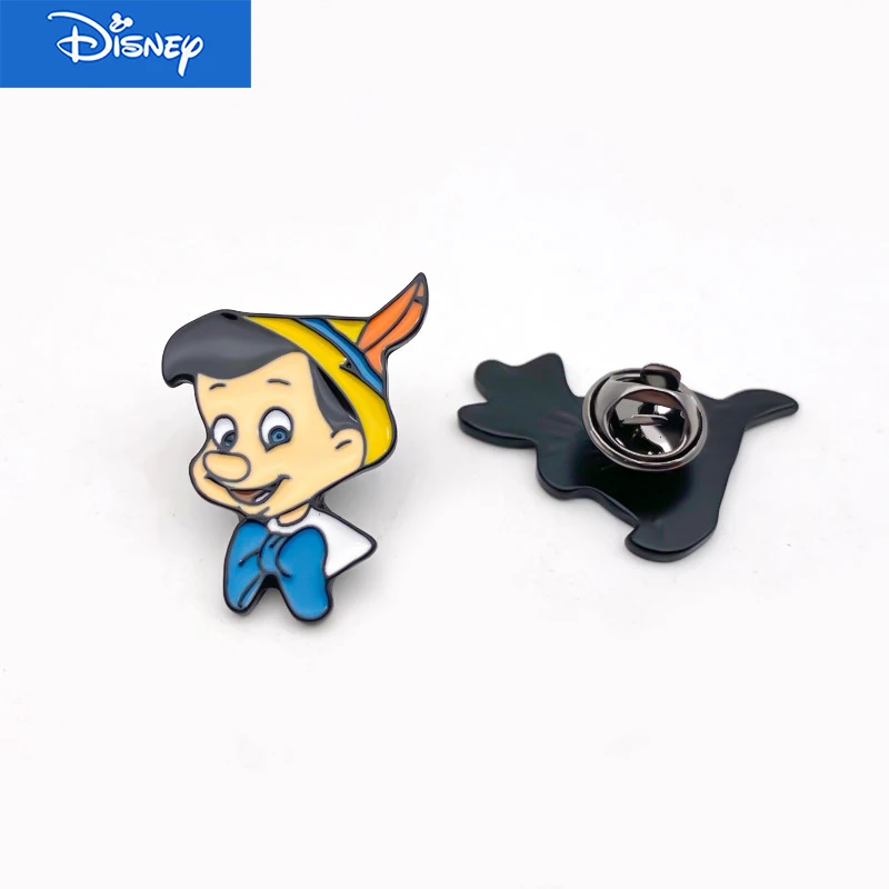 

Disney Pinocchio's Adventures Brooch Cartoon Metal Pinocchio Badge Animated Dripping Silk Scarf Buckle Clothing Accessories Pin