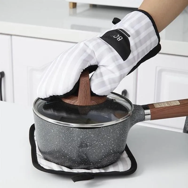 

Microwave Baking BBQ Glove Cute Non-slip Fashion Kitchen Cooking Microwave Gloves Baking BBQ Potholders Oven Mitts